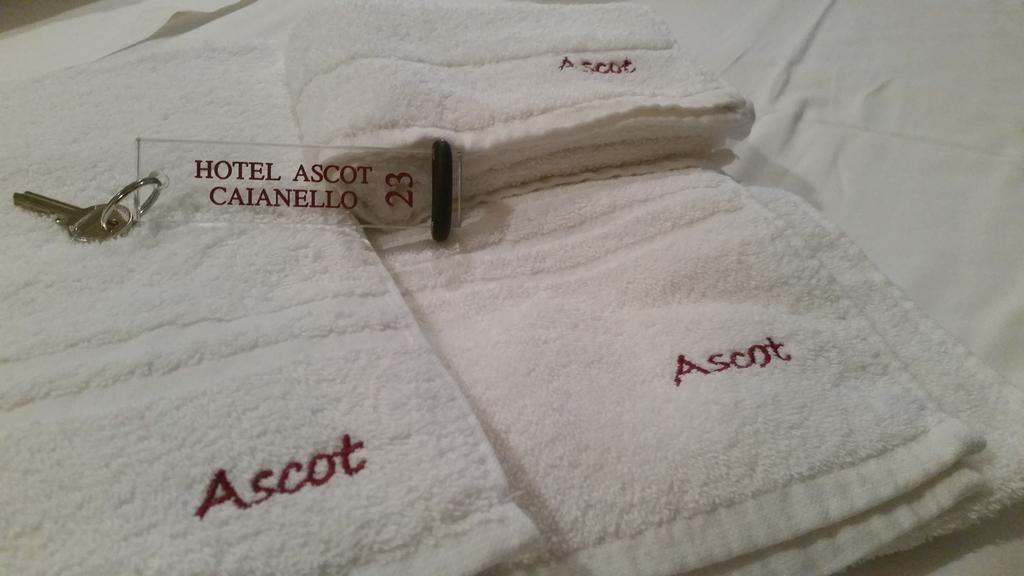 Hotel Ascot Caianello Pokoj fotografie